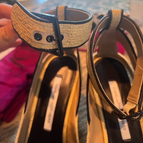 Diane Von Furstenberg Senegal Camel Raffia Black Nappa Wedges Sz. 8M - Picture 5 of 6